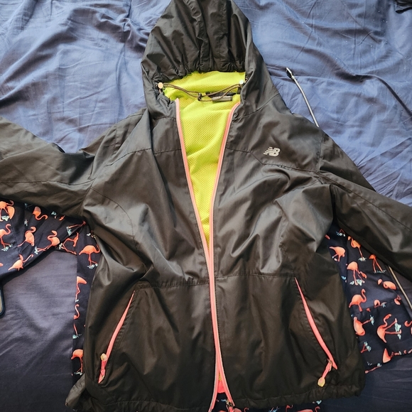 New Balance Jacket - Picture 1 of 2
